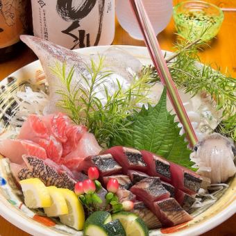 平日限定【迎賓、送別會充實套餐】市場直送3種生魚片共8道菜附2小時無限量暢飲★4,000日元（含稅）