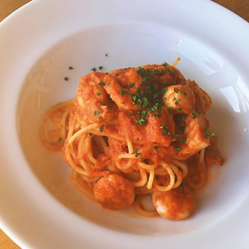 Choose your own pasta set ≪From 1230 yen≫ Includes salad with homemade dressing, soup and homemade bread