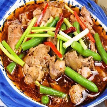 ゲーンイサンウンセンイサーン地方の辛口スープカレー春雨入り(ライス付)