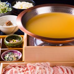 飲み放題付きのしゃぶしゃぶコースもご用意。完全個室完備です。