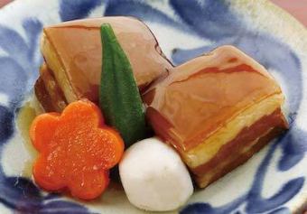 らふてぃ豚角煮〈2個入り〉