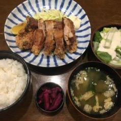 【平日980円（税込）！】名物！グローブ揚げ定食 1180円（税込）