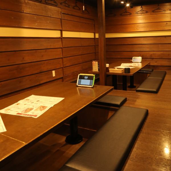 【宴会は3名様～最大40名様まで承っております♪】充実の掘りごたつ席の個室ございます。足をのばして飲めるのがウレシイ♪【本八戸/居酒屋/飲み放題/宴会/団体/大人数/おすすめ/貸切/個室/女子会/誕生日/記念日】