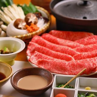 <Taste of lean meat and marbled meat> For the shabu-shabu course, you can choose the type of meat according to your budget and taste.Enjoy the taste of Kisoji, such as enjoying the delicious taste of lean meat and the finest marbled meat that melts in your mouth.We also accept orders for additional meat.