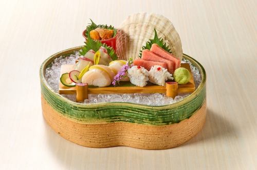 Assortment of seasonal sashimi