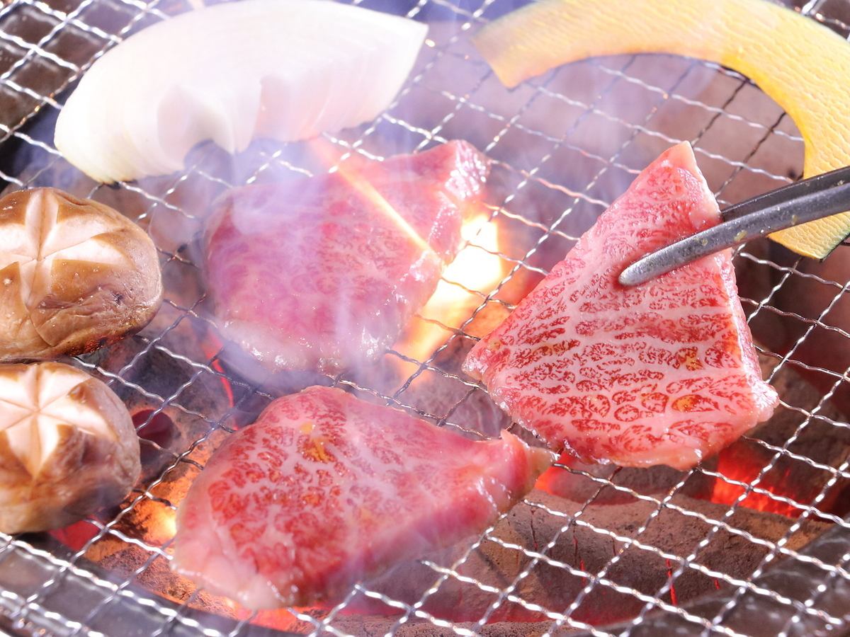 All-you-can-eat yakiniku course starts at 3278 yen ★ You can enjoy up to 160 kinds of dishes