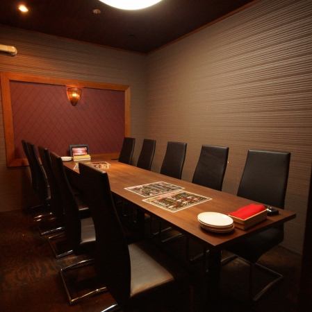 Complete private room on the second floor.Special seats for 1 room only !!