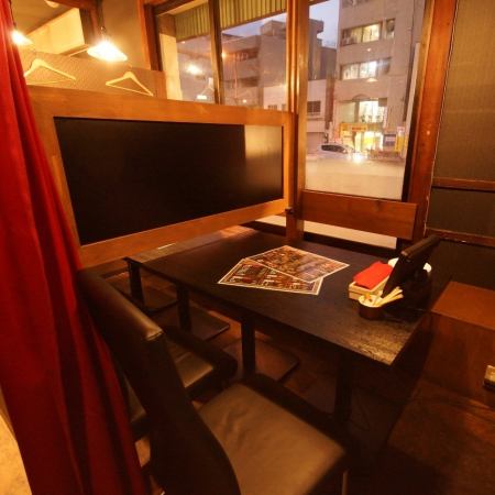 Private room on the first floor with night view.Up to 8 people use OK