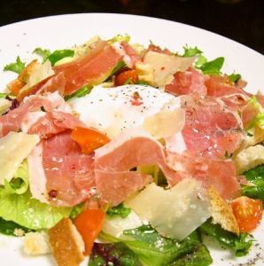 Italian ham Caesar-style salad