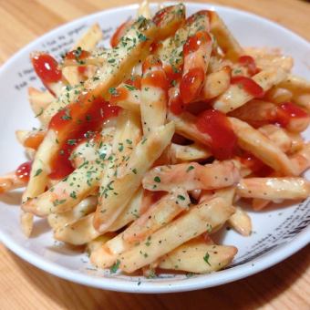 Cheese and ketchup fries