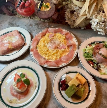 上鏡的套餐，包含 Accent 的熱門菜餚（共 6 道菜），售價 3500 日元，並提供無限暢飲選項。