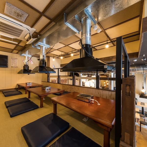 All the seats are equipped with smoke evacuation facility ◎ Although it says "mass hormone yakuiku", it is a calm atmosphere with woodgraining tone! Because it is a space with a sense of cleanliness, it is a space you want to use by all females ♪ Once you go It is a shop that is addictive!