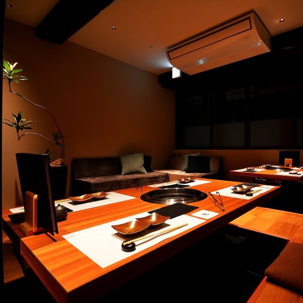 【For entertainment / dinner】 Four people are digging for two tables.Chapters on the 3rd floor are available for a maximum of 18 people.It is a calming taste of Japanese.
