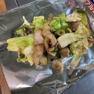 ホルモンミックス炒め
