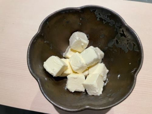 11. 酒粕チーズクリーム (syutou kuri-mu chieeze)