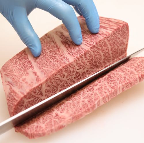 肉好きが通う堂山の老舗焼肉店！