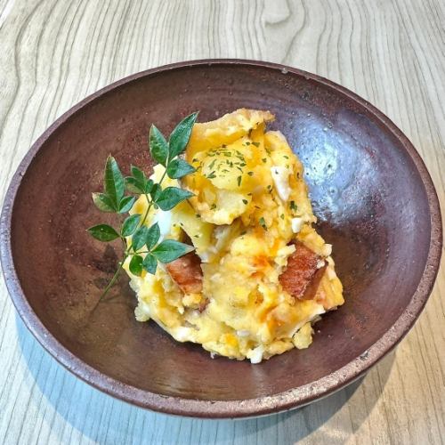 いぶりがっことベーコンの自家製ポテトサラダ
