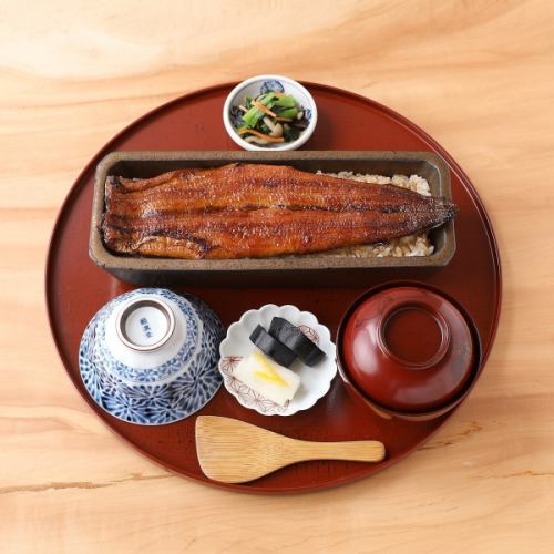 Kikugawa specialty: eel rice bowl