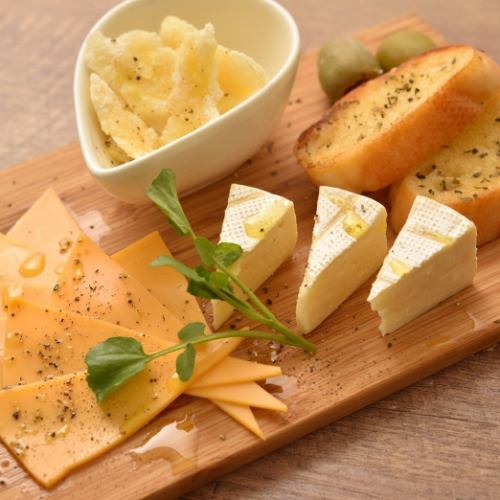 奶酪拼盤