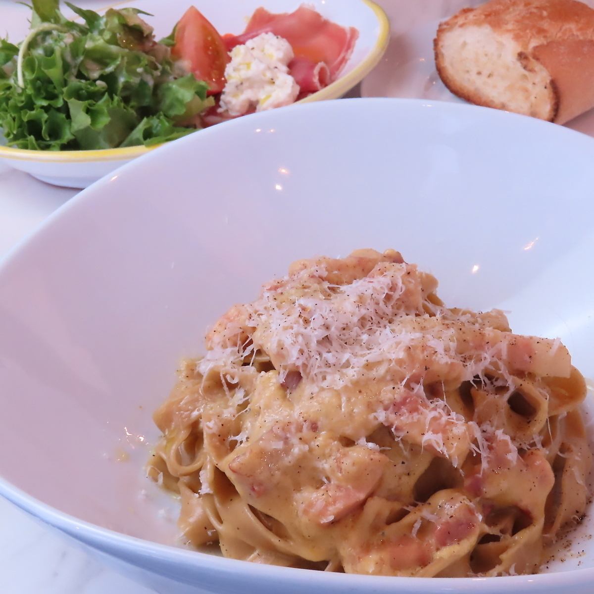 From luxurious pasta to dessert menus and wine! Open until 10pm ♪