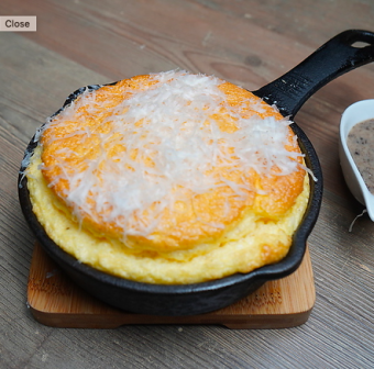 Soufflé omelet with mushroom cream sauce