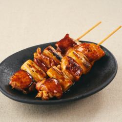 Chicken and green onion skewers (2 skewers)