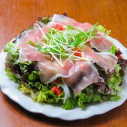 生ハムシーザーサラダ