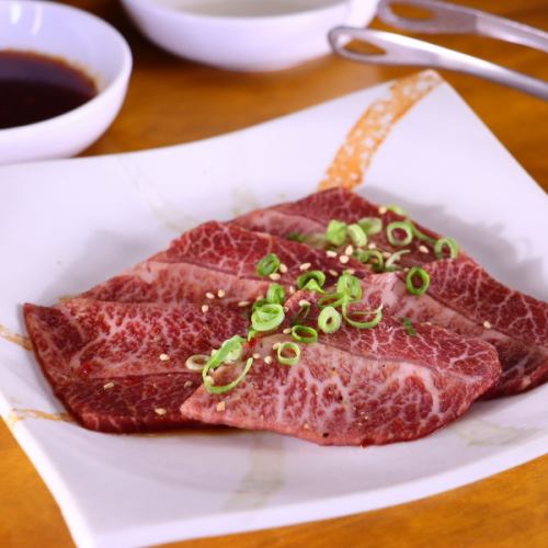 ご予算に応じて様々なお肉をお愉しみいただけます。