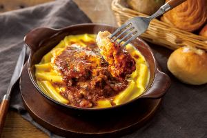 烤小鸡配千层面肉酱