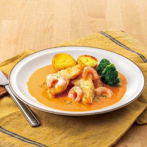 烤白鱼配虾奶油酱