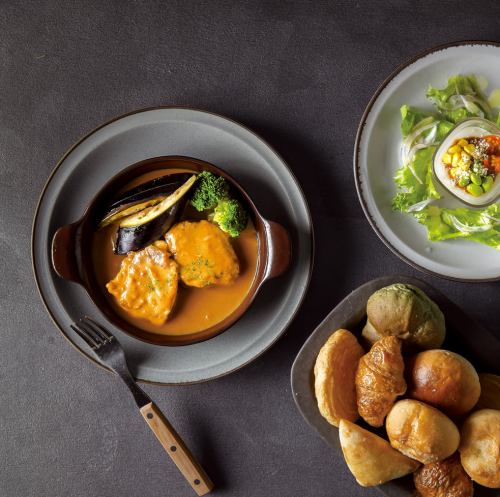 夜バケセット　グリルチキンのトマトクリームフォンデュ