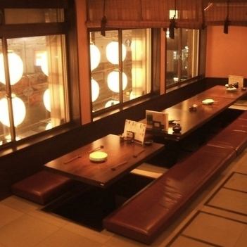 Our relaxing modern Japanese private rooms can accommodate from 10 to a maximum of 120 people!