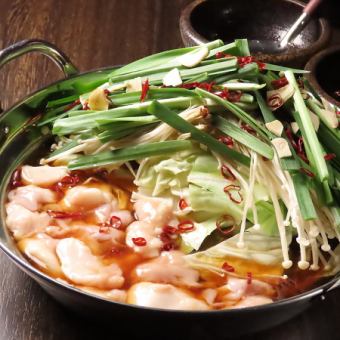 [Quick and filling course] 8 dishes including 2 types of meat + motsu nabe + final course ◆ 100 minutes of all-you-can-drink draft beer included 4,900 yen