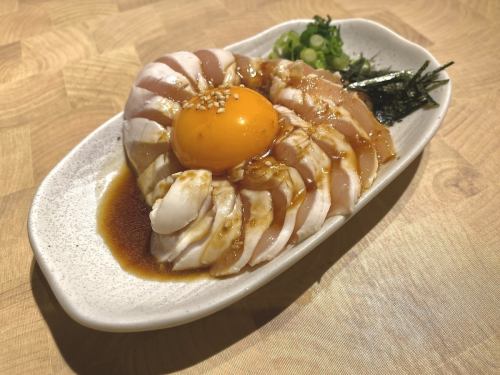 鶏のレアユッケ