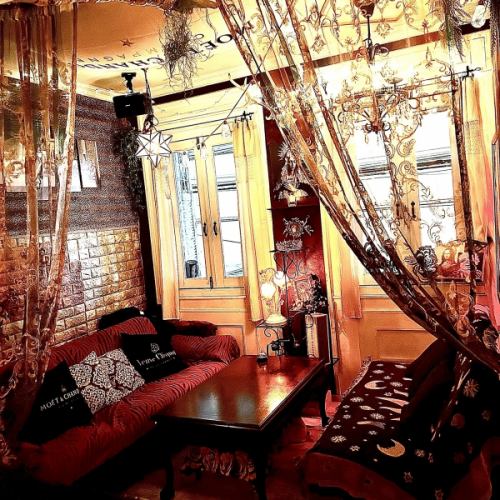 [Enjoy in a different space]