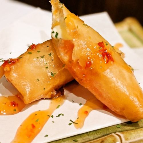 Tomato and cream cheese spring rolls (1 bottle)