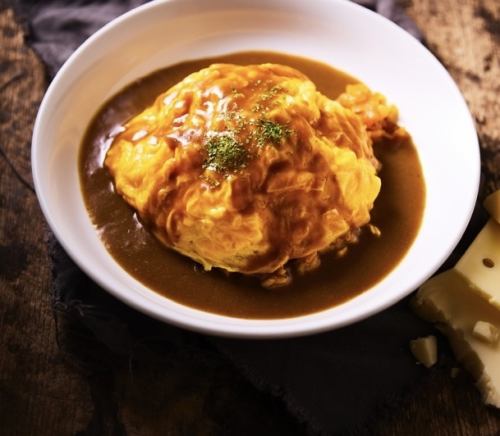 チーズインオムカレー