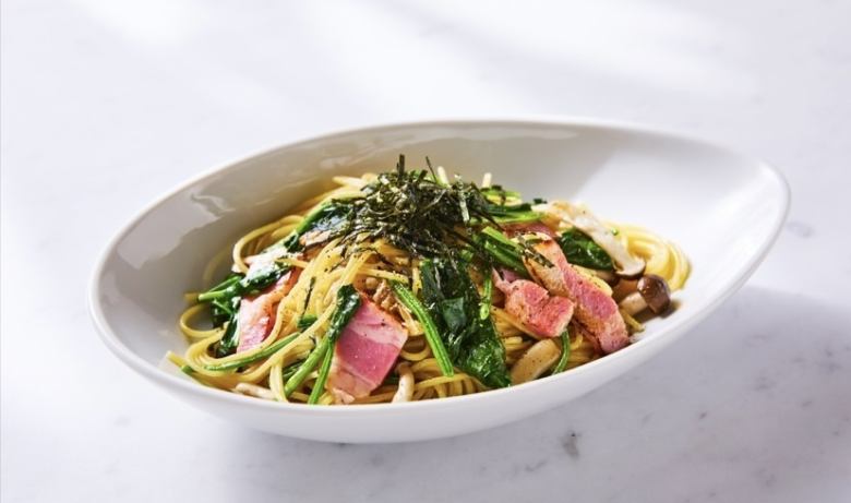 ほうれん草とベーコンのバター醤油