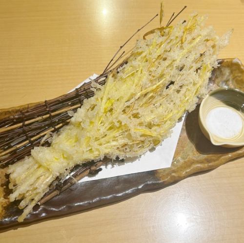 Golden Tempura of Whole Yellow Chives