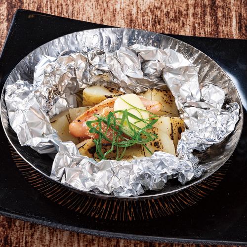 Grilled cod roe with buttered potatoes