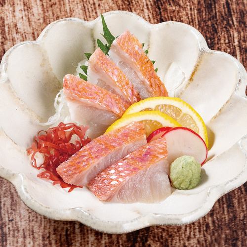 Grilled frosted sashimi of golden-eyed snapper