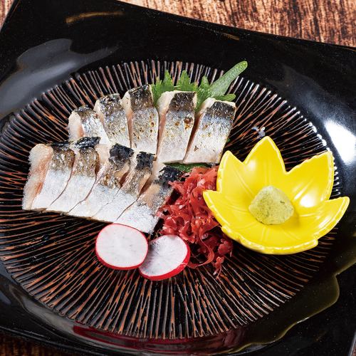 Grilled Sakuji herring sashimi