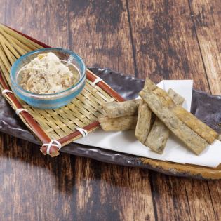 奈良漬のマスカルポーネ和え～揚げ板そば添え