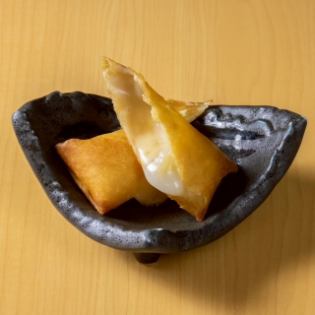 きびだんごのチーズ春巻き