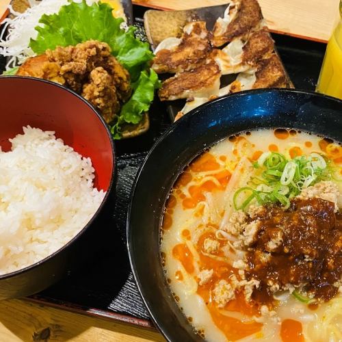 服務午餐套餐700日元〜1人預約OK！免費大份米飯！!沙拉、湯、米飯免費補充！！