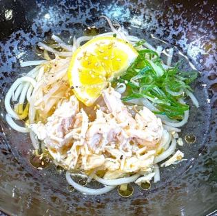 冰鎮雞肉烏龍麵
