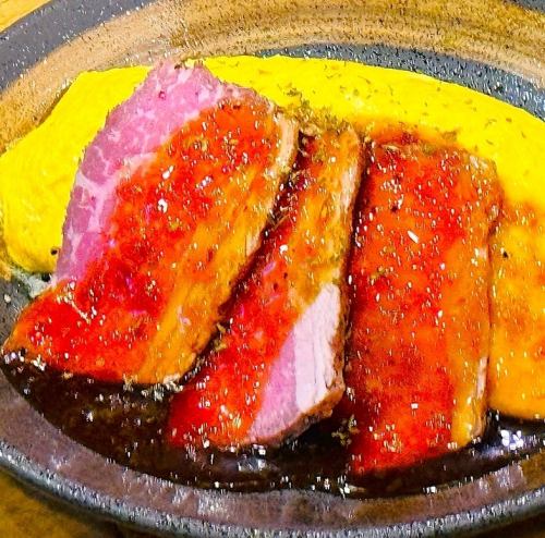 【贅沢な一品】ローストビーフのオムライス