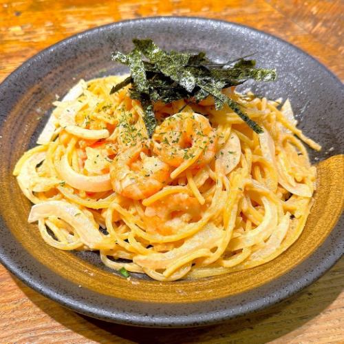 ◇Very popular with women◇ Japanese-style shrimp and mentaiko pasta