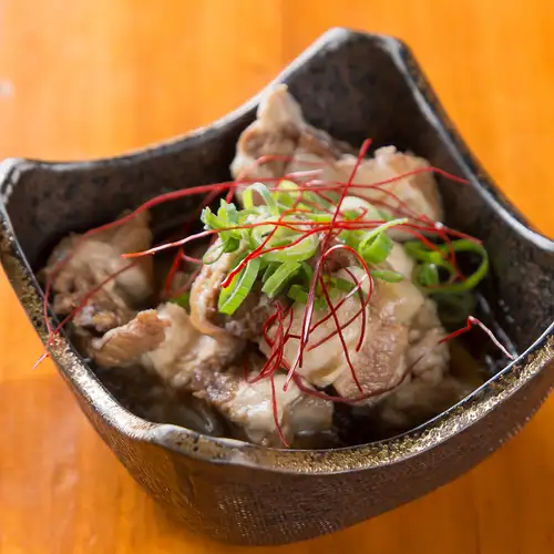 豚軟骨煮込み