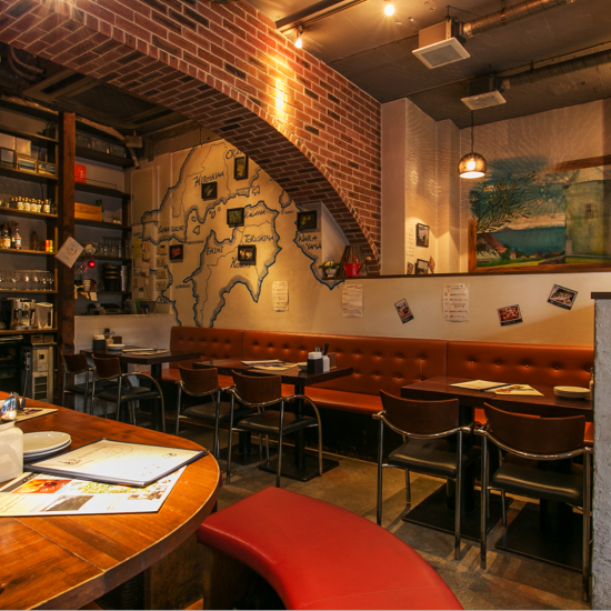 着席で30名様、立食スタイルでは50名様までご利用いただけます♪